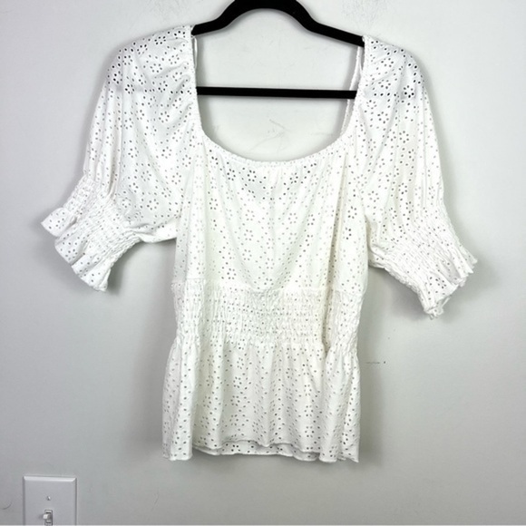 Urban Romantics White Puff Sleeve Top stretchy womens size large - Picture 1 of 5